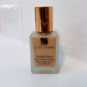 Estée Lauder Double Wear Foundation